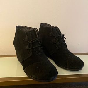 COPY - Toms Kala black wedge